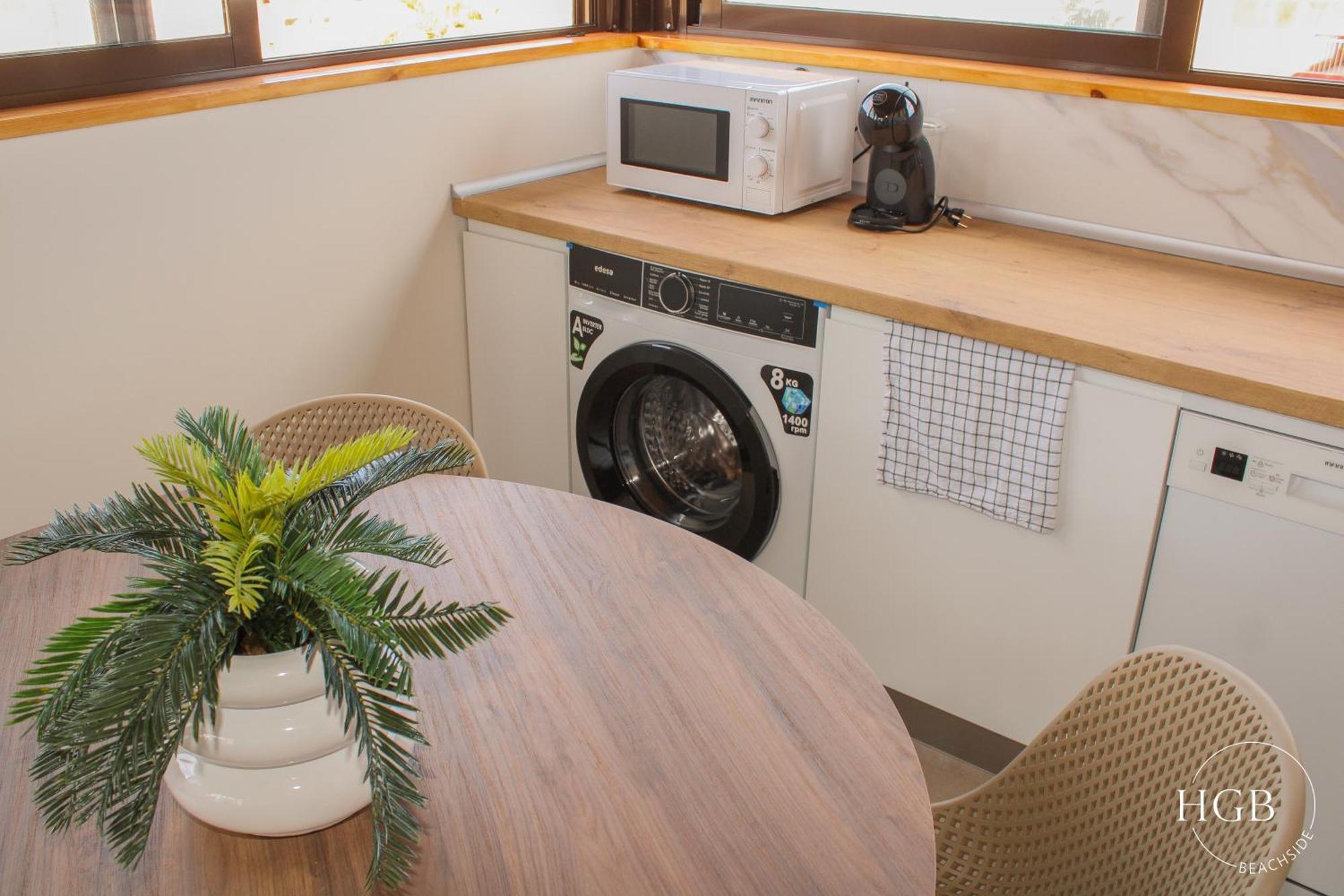 Hgb Beachside Apartment